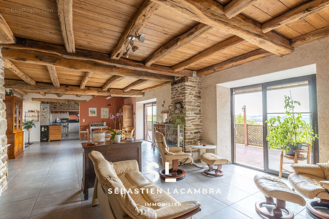 Propriété de caractère avec vue dominante sur la vallée du Tarn - photo 13
