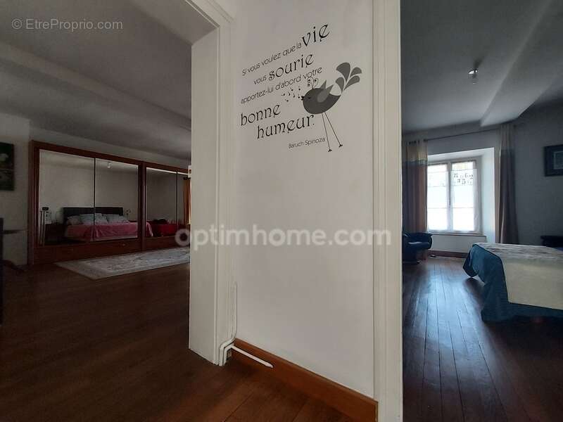 Maison à MARCILLE-LA-VILLE