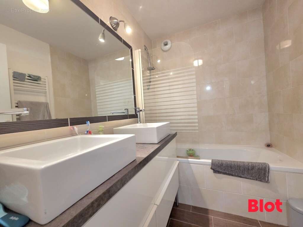 Appartement 75 m² à Rennes  - photo 9