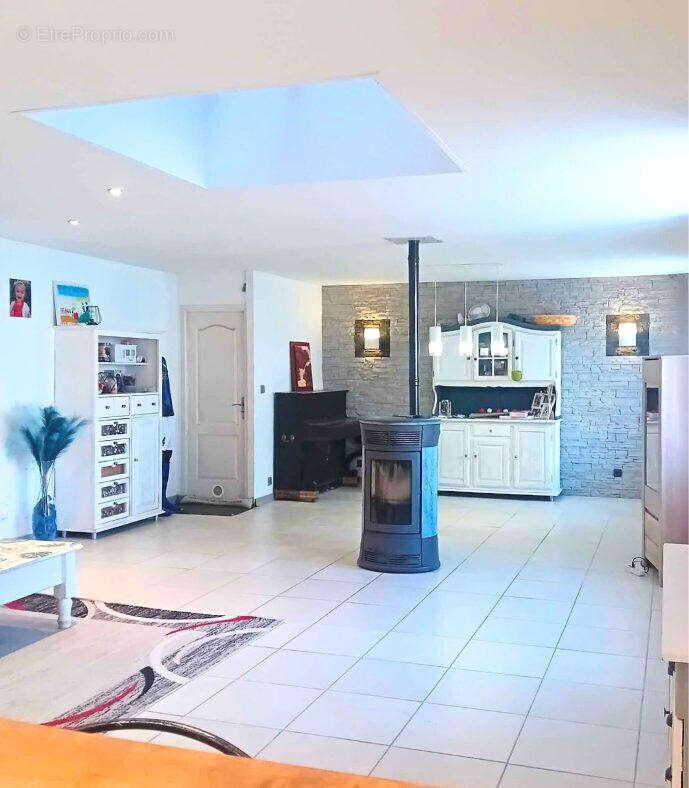 Maison 163 m² à Flagy  - photo 6