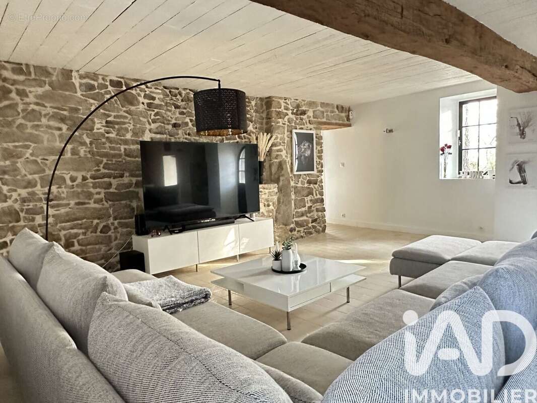 Photo 8 - Maison à SAINT-ETIENNE-DE-MONTLUC