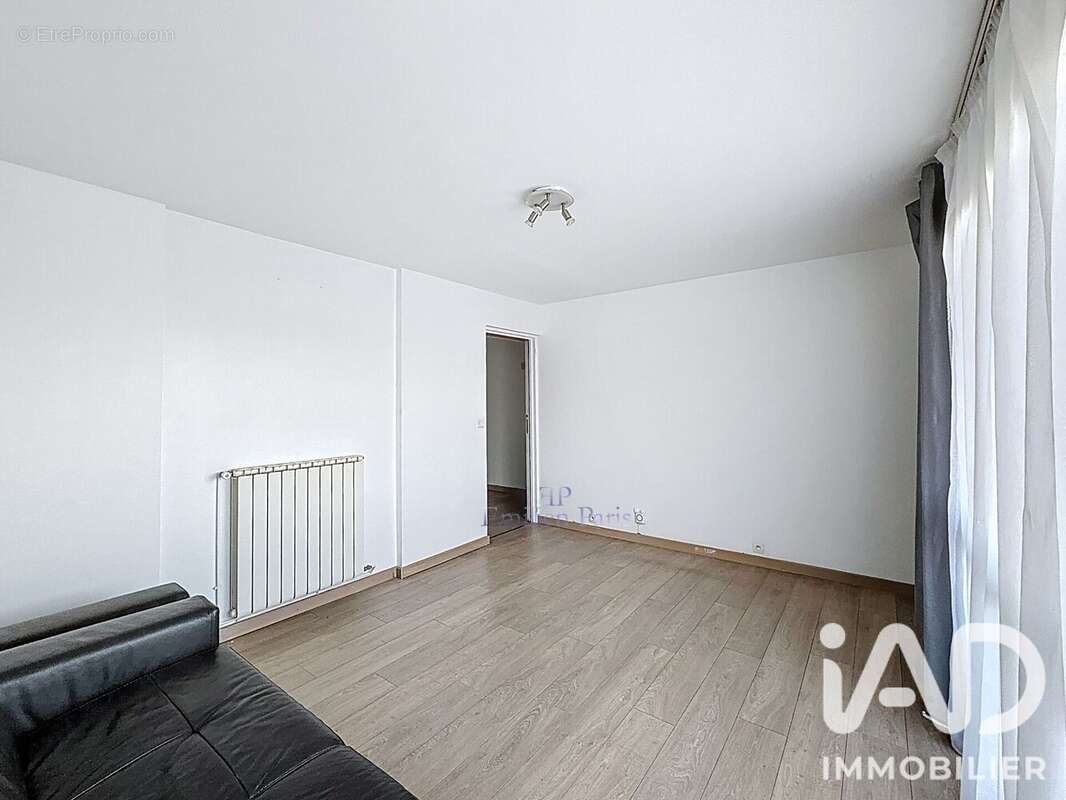 Photo 2 - Appartement à POISSY