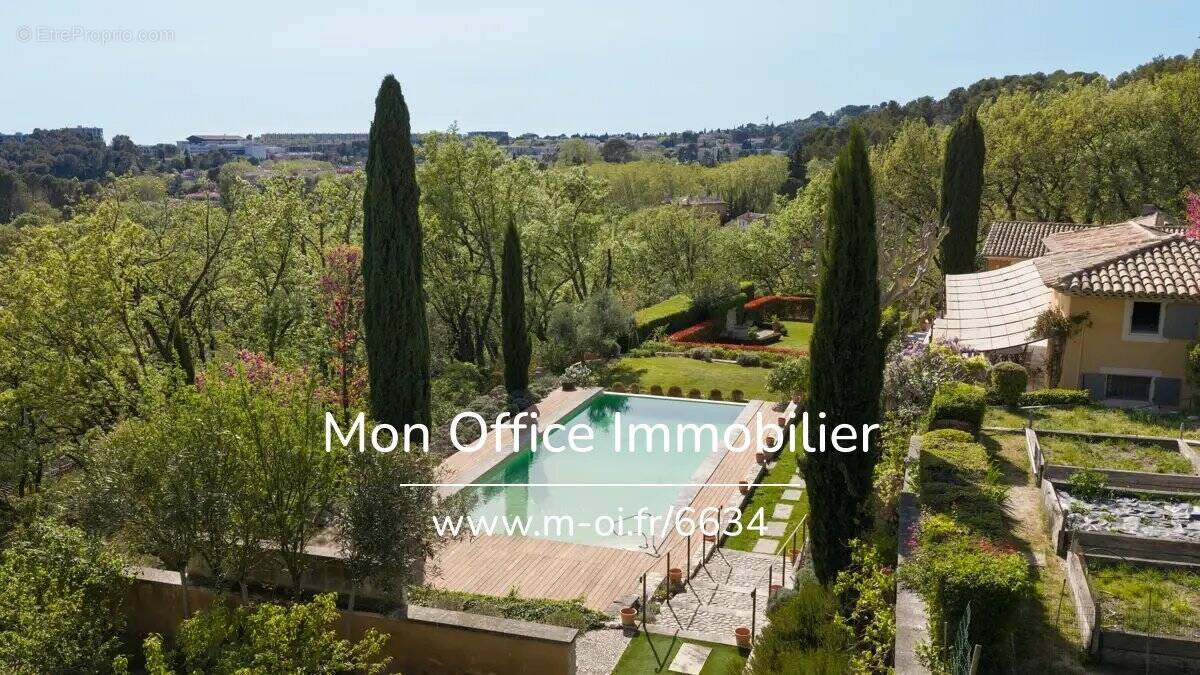 Maison à AIX-EN-PROVENCE