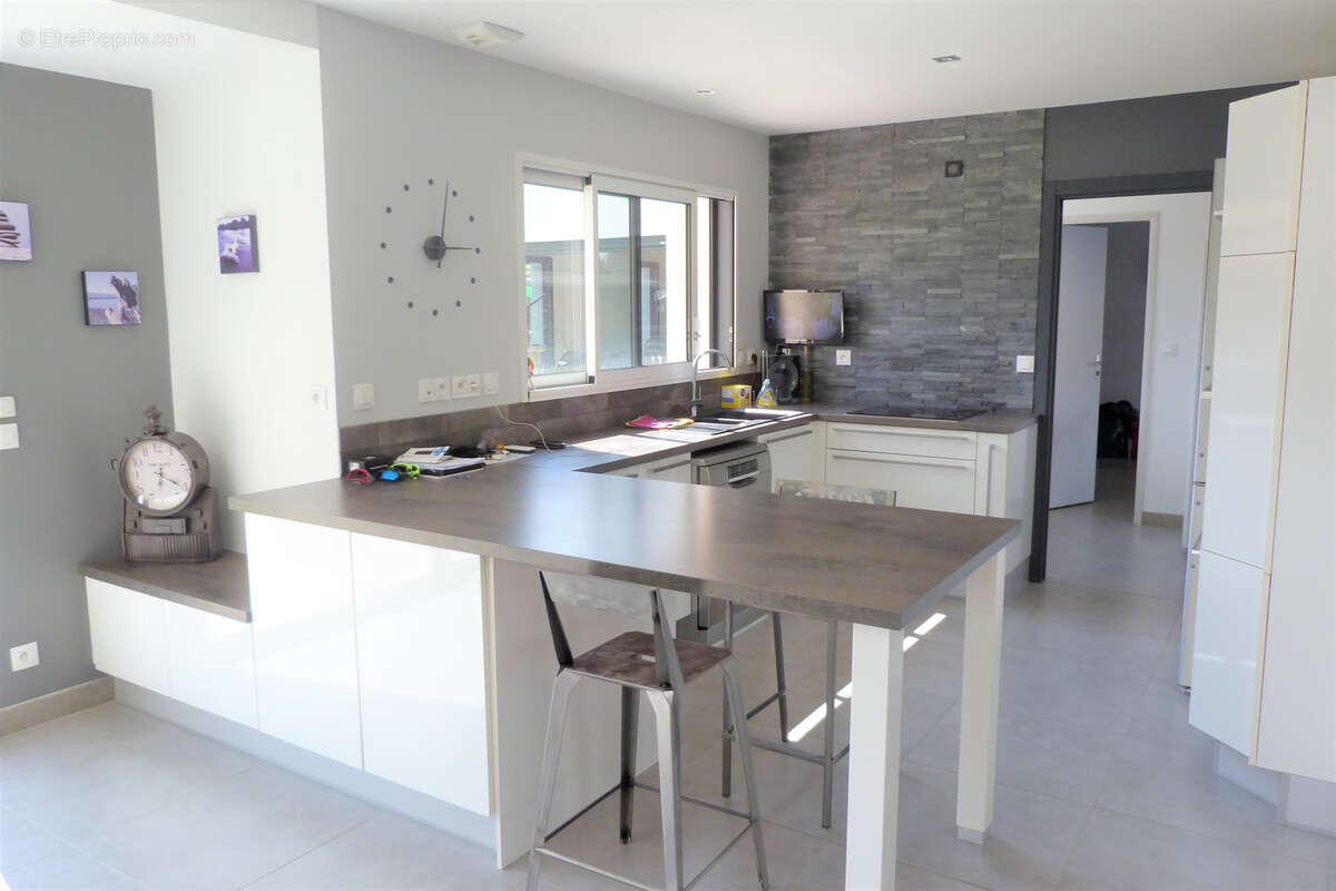 Maison à SAINT-PIERRE-DE-VARENGEVILLE