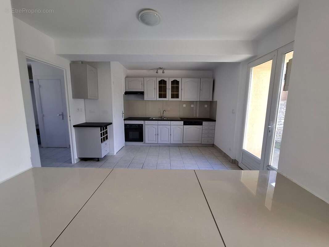 Maison 93 m² à Doucelles  - photo 8