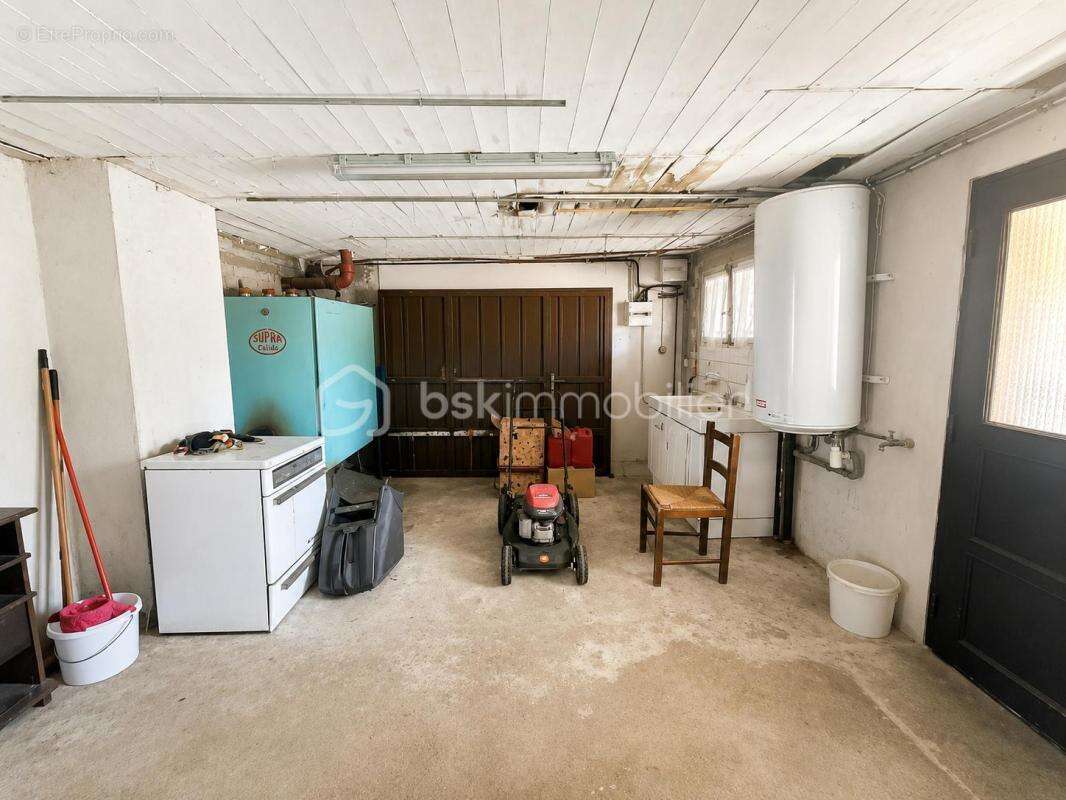 Maison avec jardin, sous-sol complet et fort potentiel à Boën-sur-Lignon - photo 13