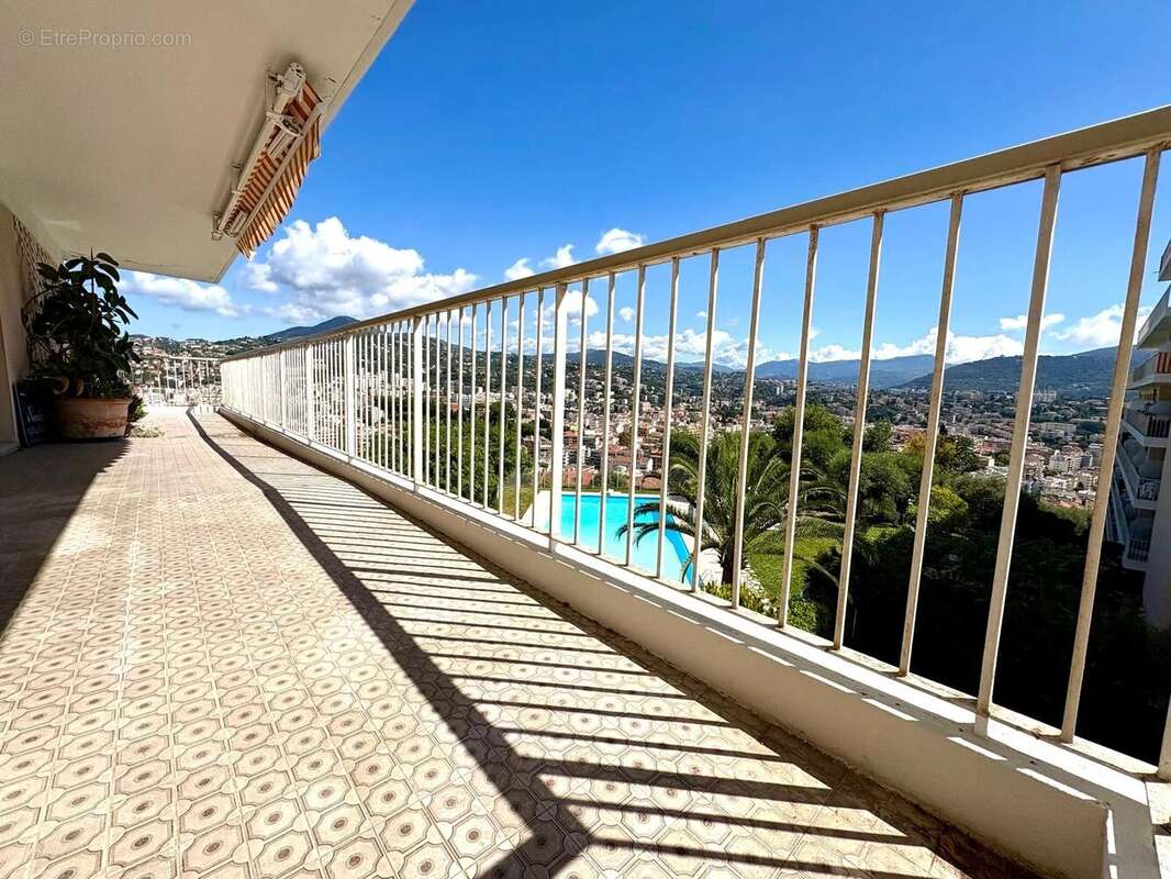 Appartement à NICE