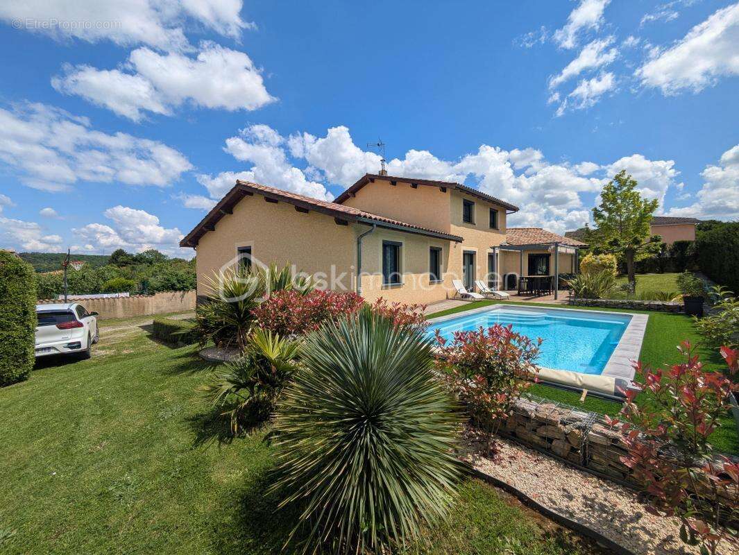 Villa d’architecte contemporaine avec piscine et domotique – 226 m² - photo 2