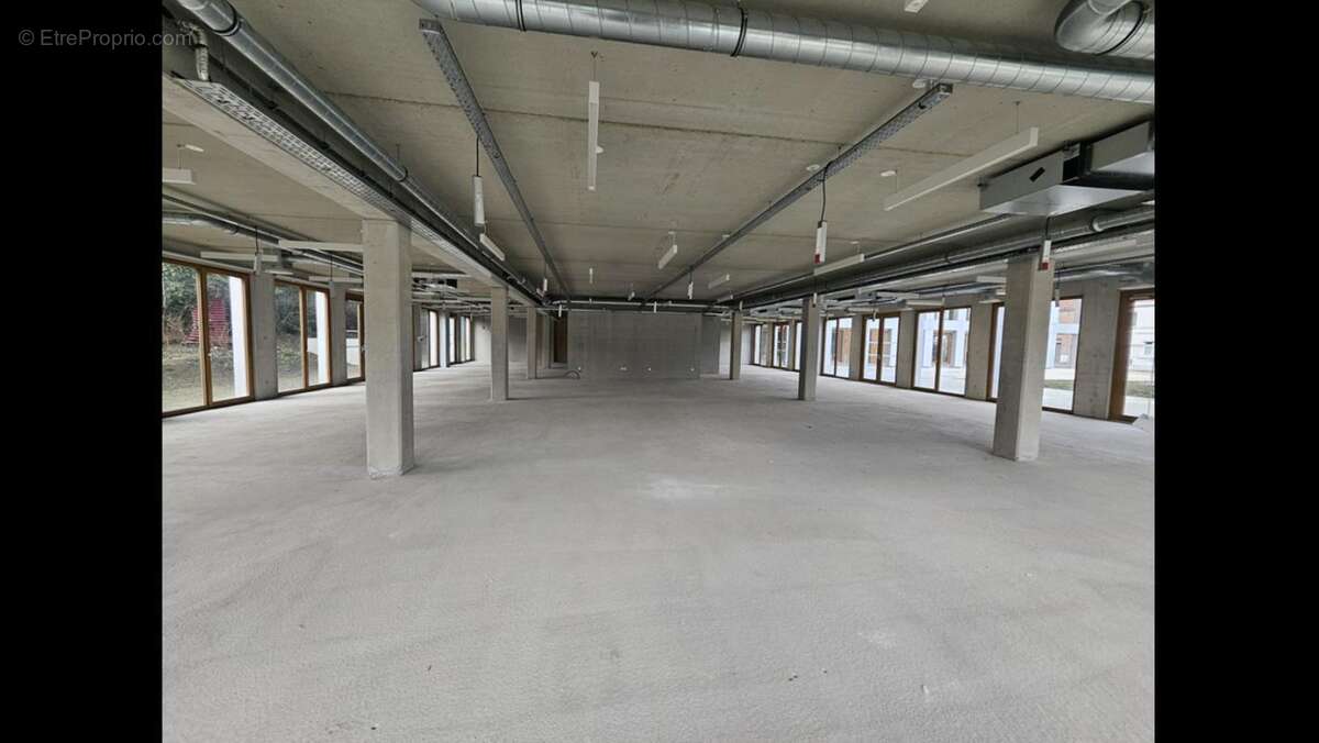 Commerce à WASQUEHAL