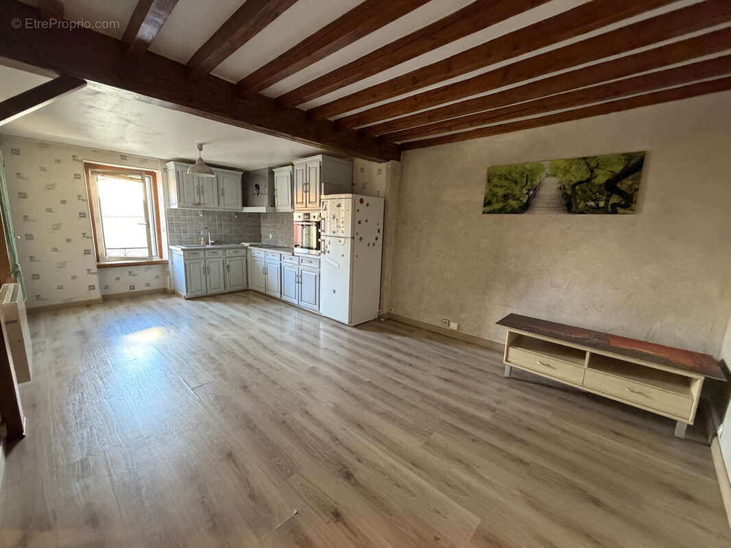 Maison de Bourg avec Garage - photo 2