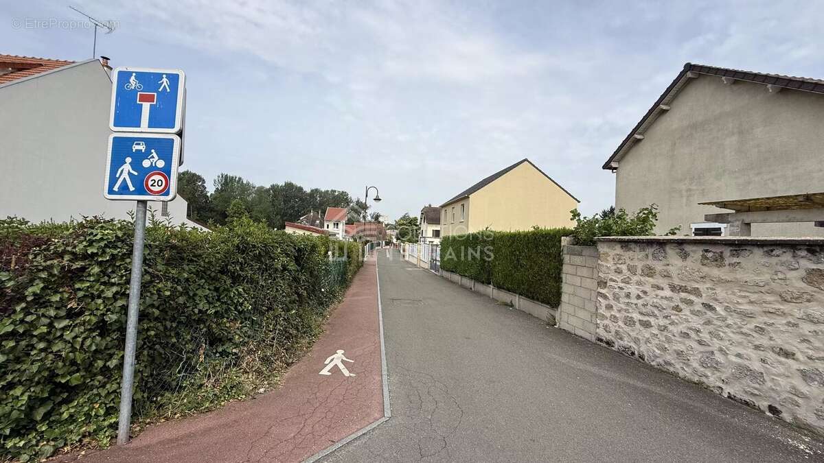 Terrain à ERAGNY