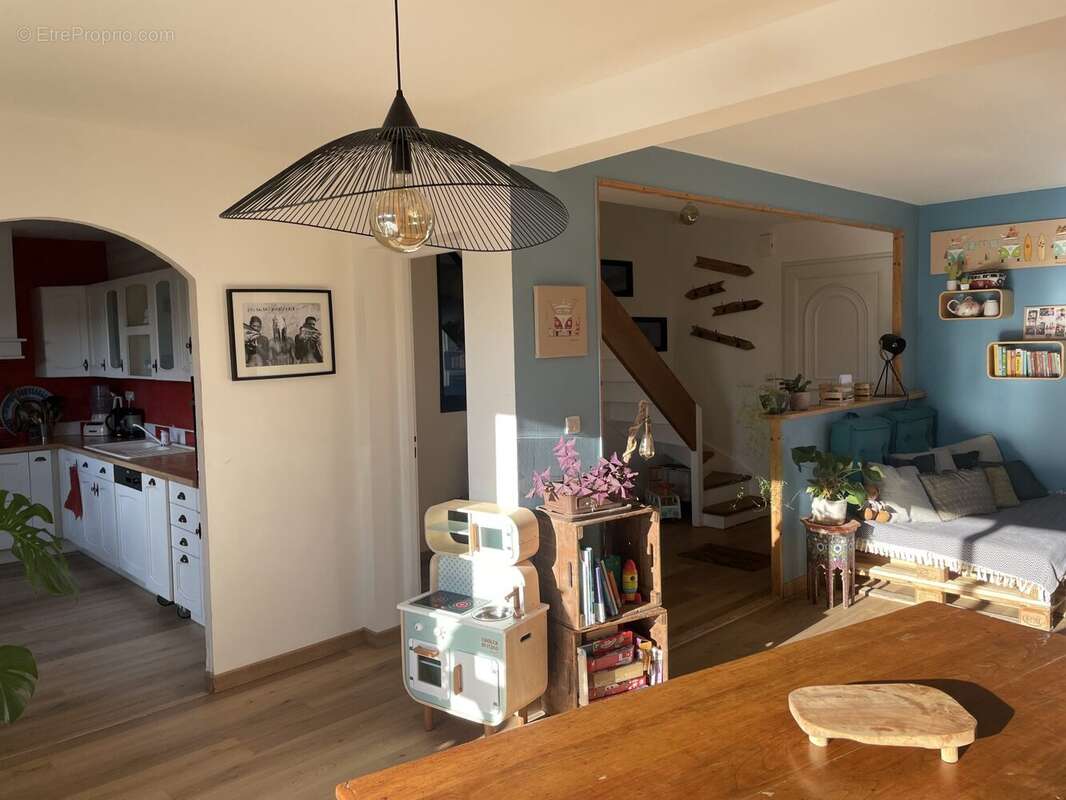 Maison à COLOMBIERS-SUR-SEULLES
