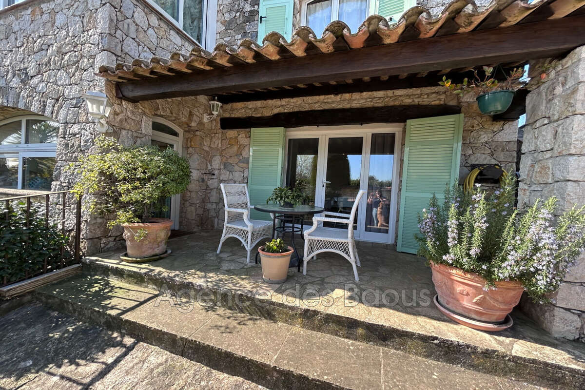 Maison à LA GAUDE