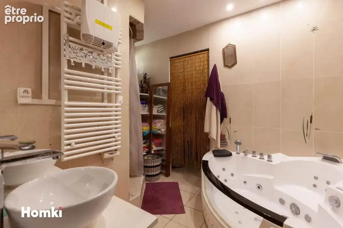 Beaumont bas de villa type 3 avec jardin et petites d2pendances - photo 10