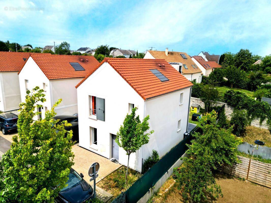 Maison à EPONE