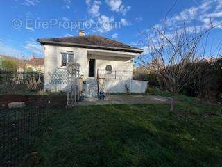 Maison à EPERNON