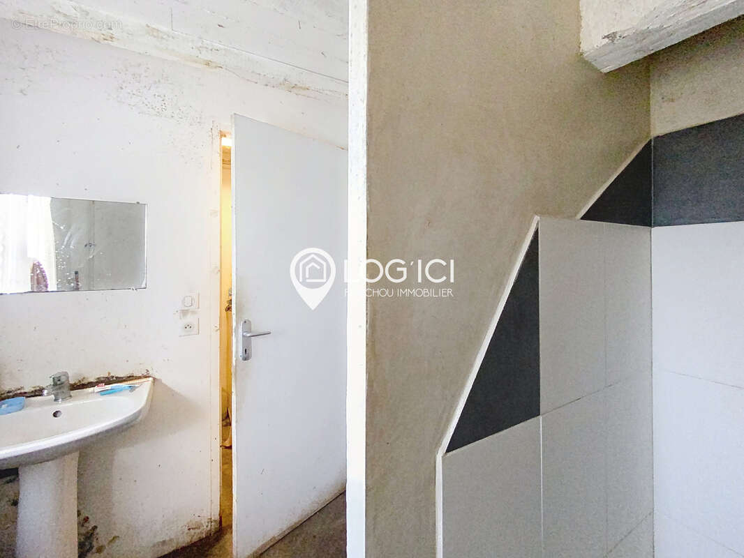 Maison à AURIONS-IDERNES