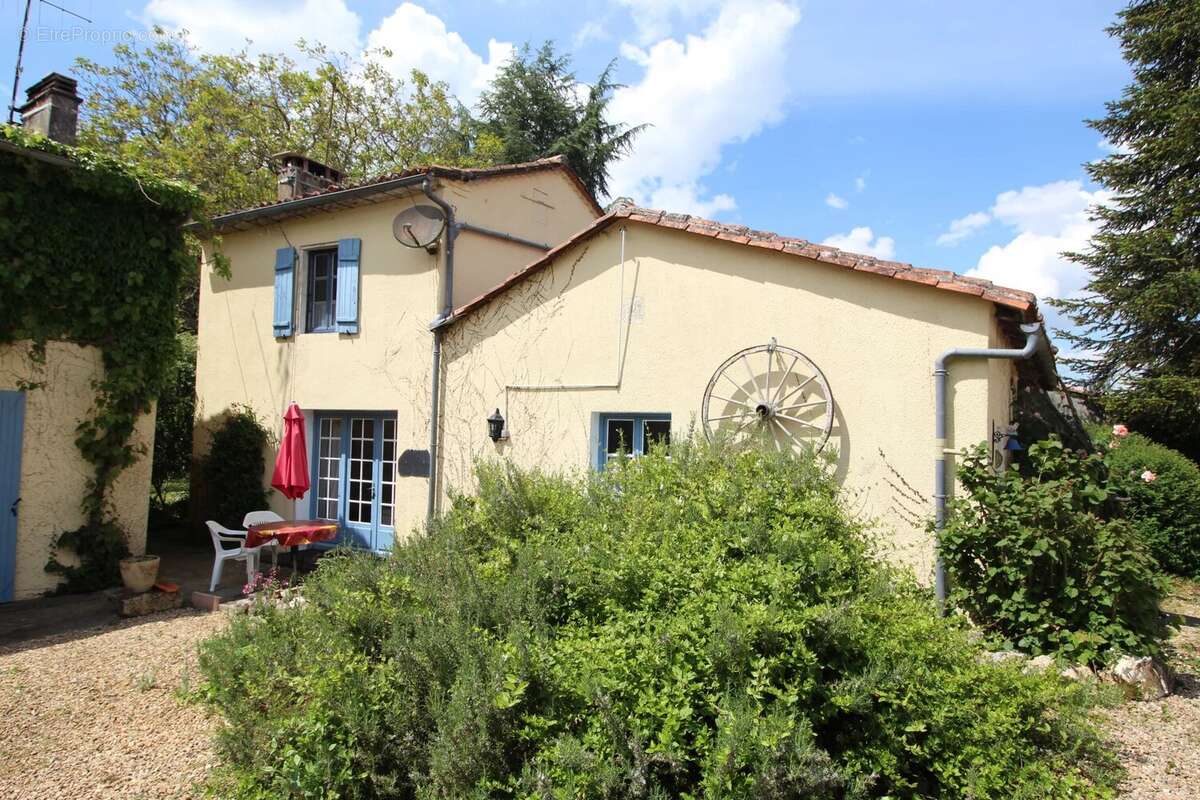 Maison à LA ROCHEFOUCAULD