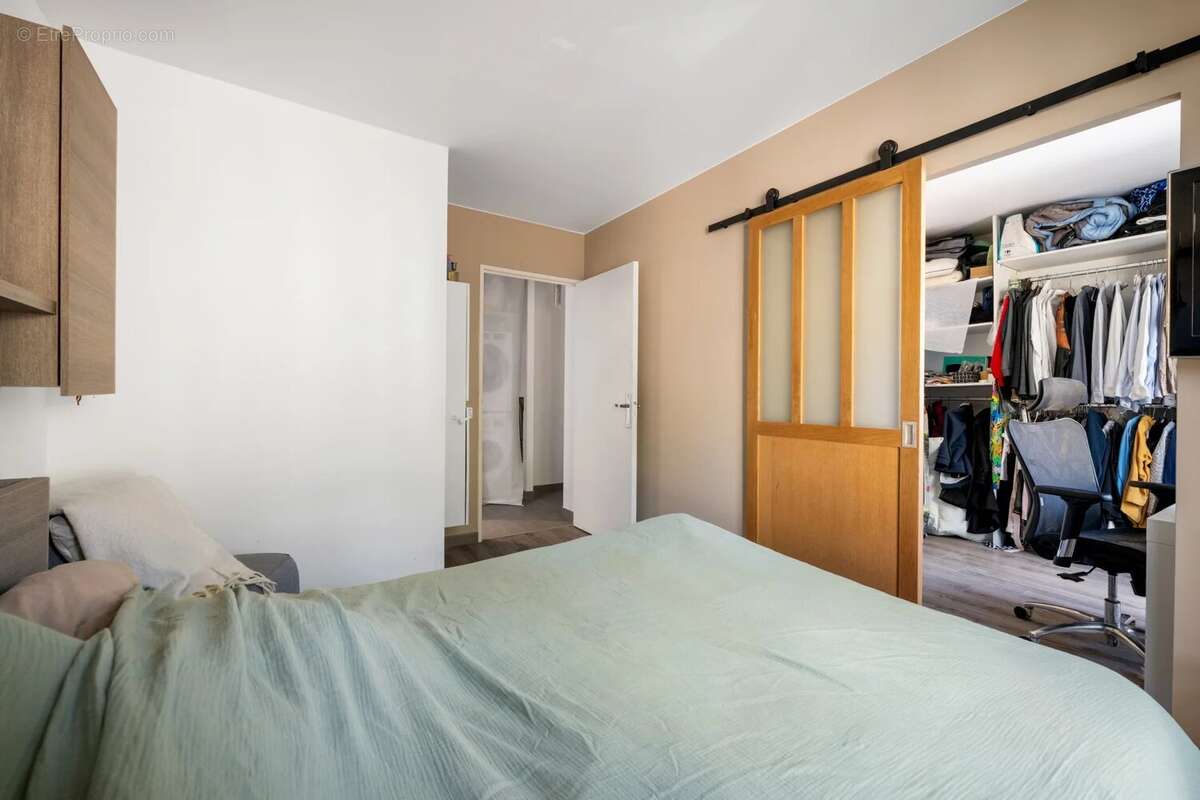 Nice – ouest - 5 pièces – 100 m² – terrasse – aperçu mer – piscine – parking - photo 8