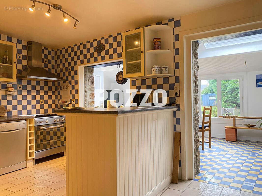 Maison à SAINT-VAAST-LA-HOUGUE