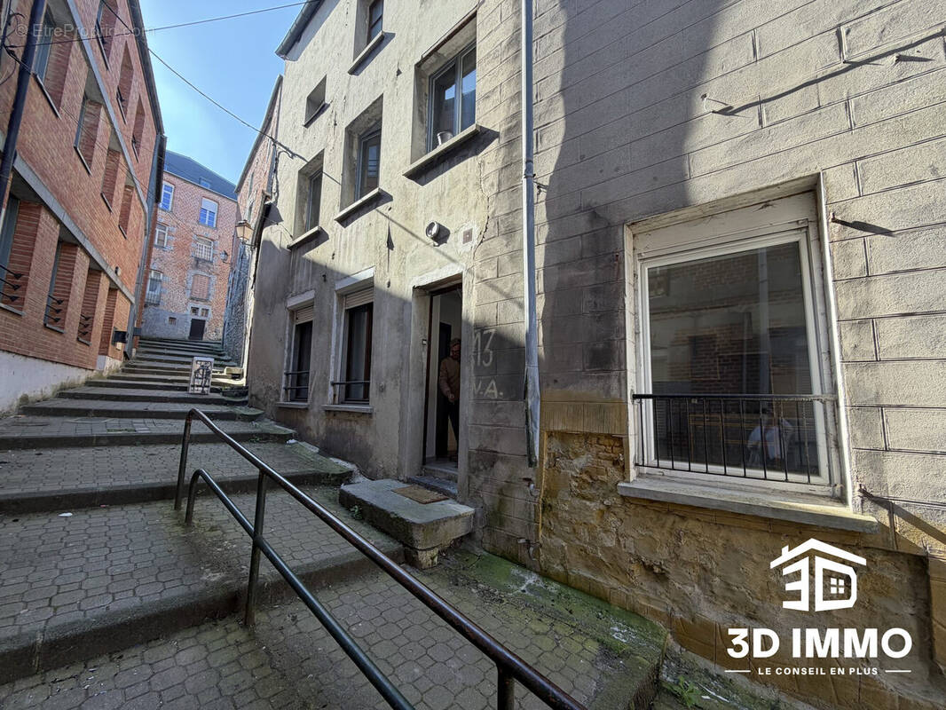 Appartement à AVESNES-SUR-HELPE