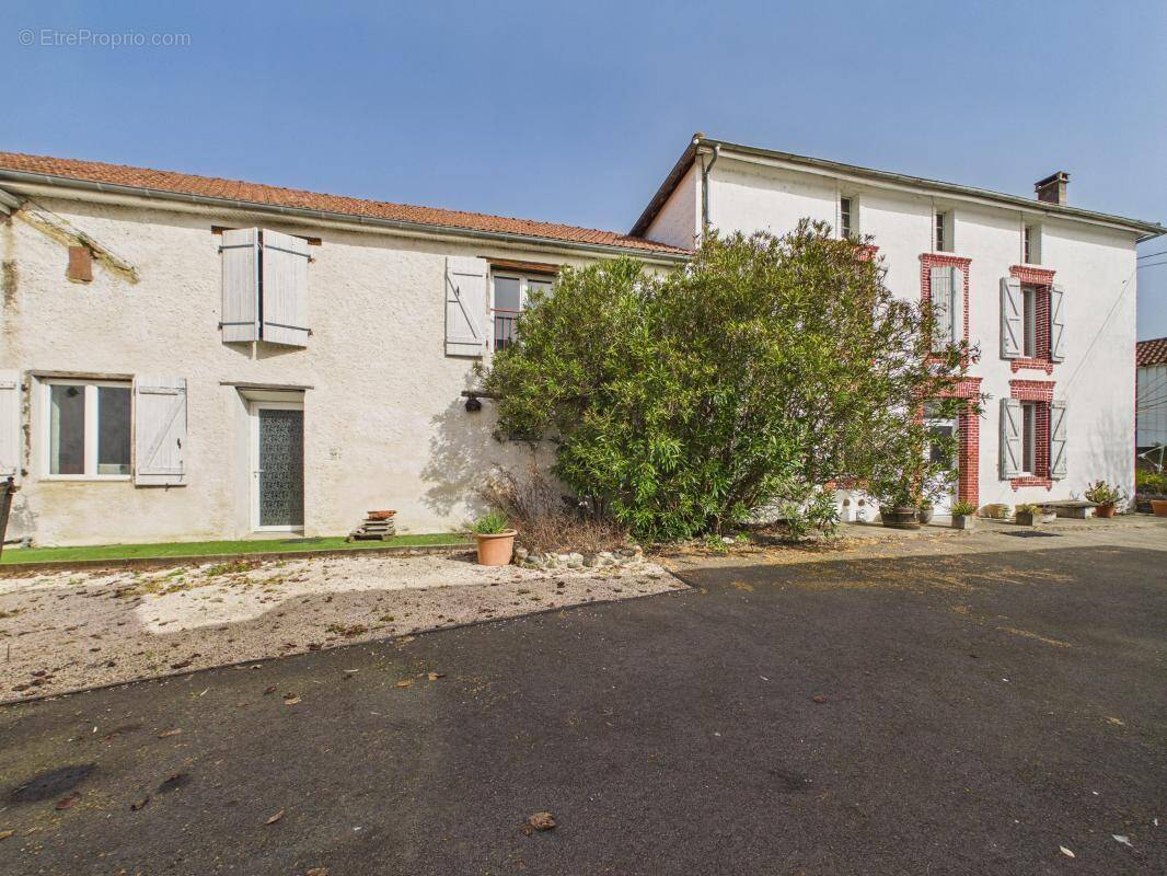 Maison à RABASTENS-DE-BIGORRE