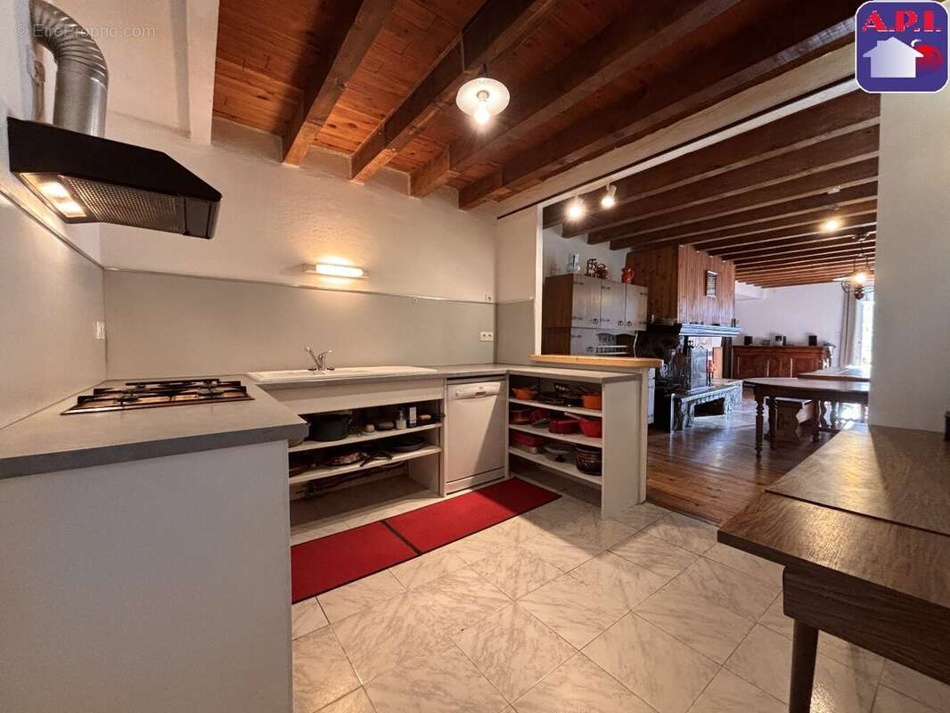 Maison à ROQUEFEUIL