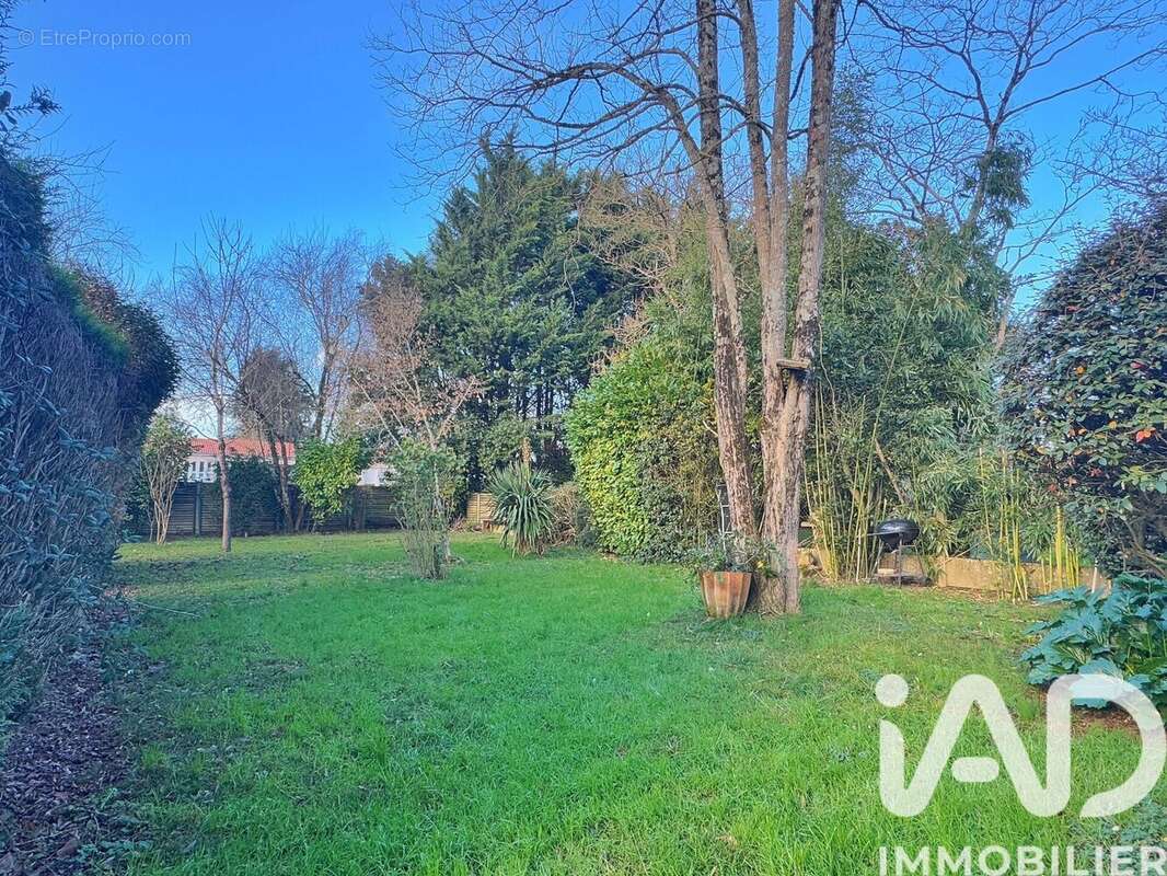 Photo 2 - Maison à SAUZE-VAUSSAIS