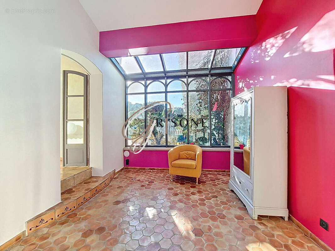 Maison à SIX-FOURS-LES-PLAGES