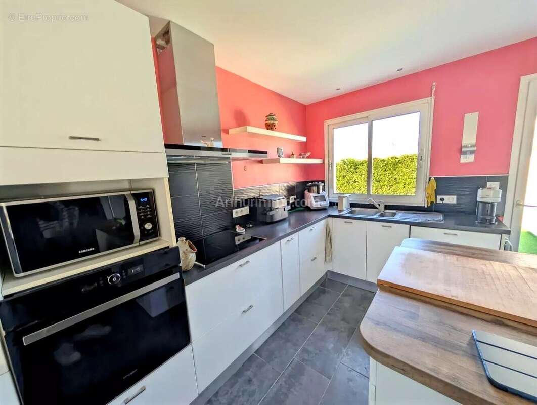 Maison à CAMPS-SUR-L'ISLE