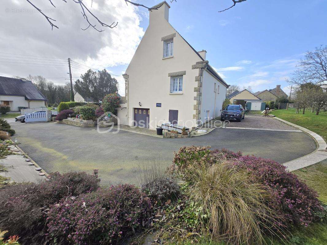  Maison néo-bretonne sur sous-sol complet – 4 chambres – beau jardin paysagé - photo 18