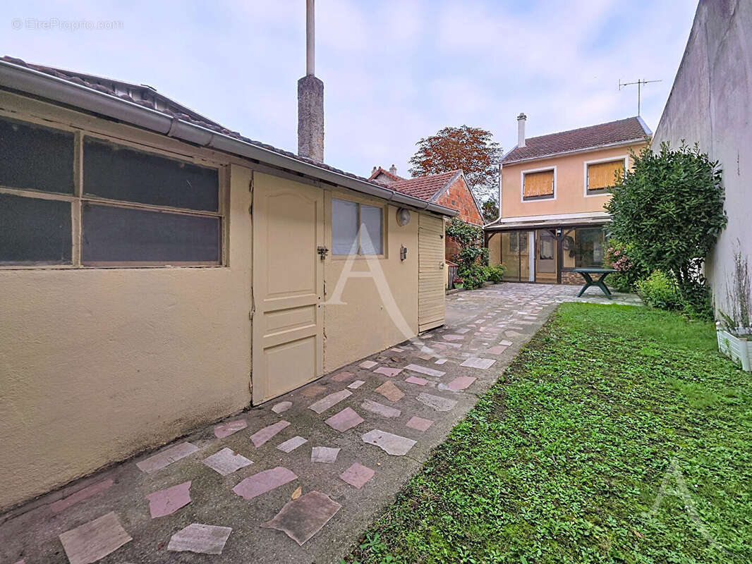 Maison à PORCHEVILLE