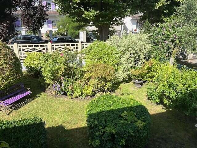 Maison à LE BLANC-MESNIL