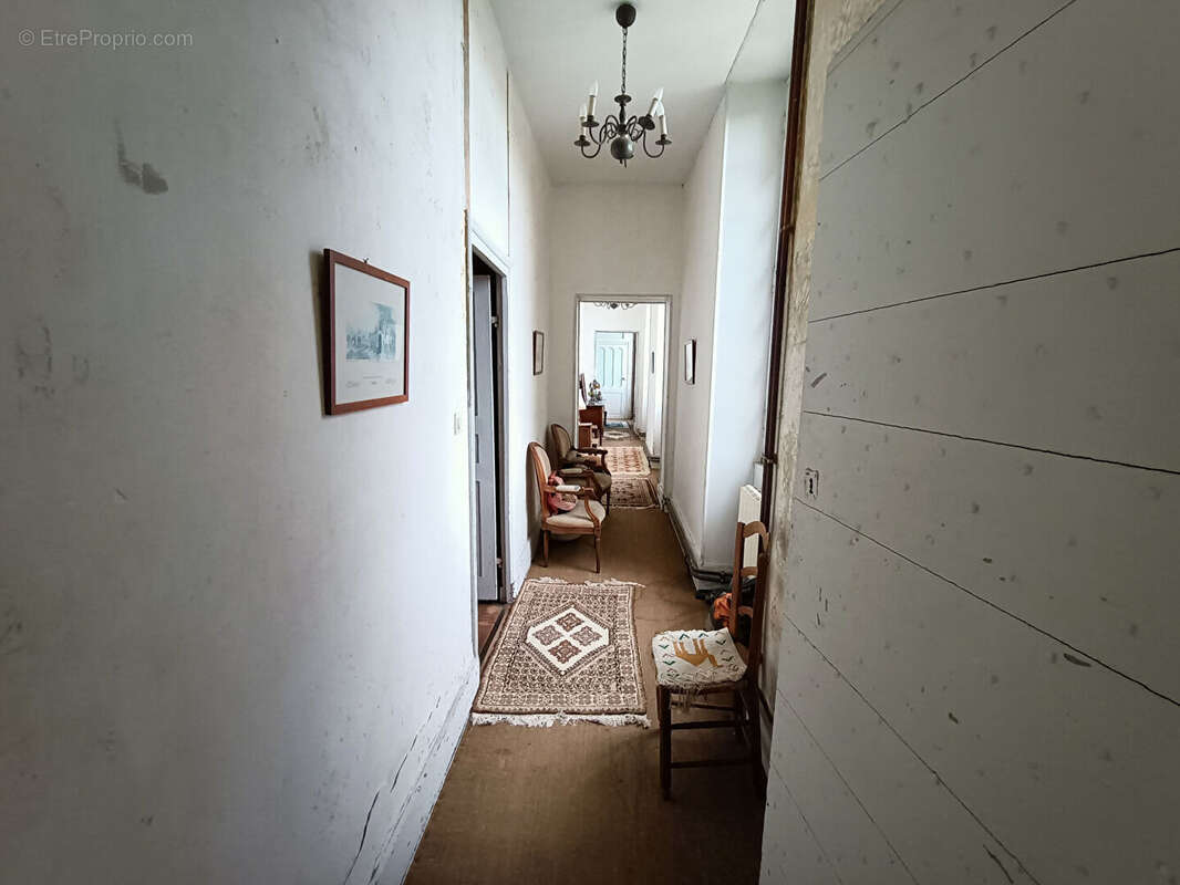 Maison à SAINT-GERMAIN-DE-MARENCENNES