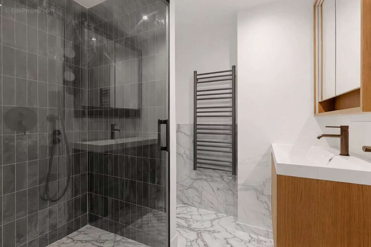 Appartement à PARIS-4E