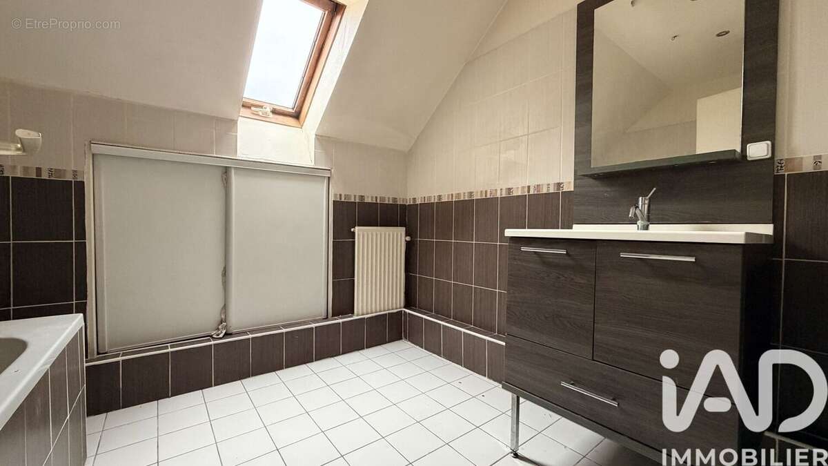 Photo 8 - Maison à SAINTRY-SUR-SEINE