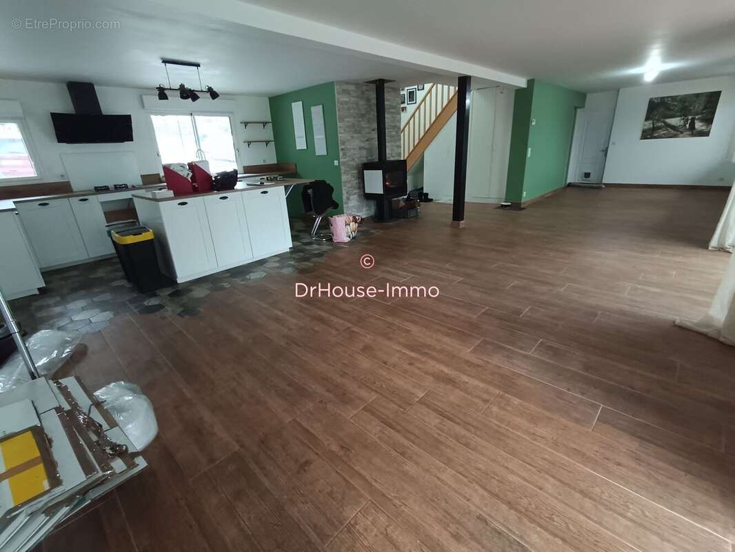 Maison à POMMEUSE