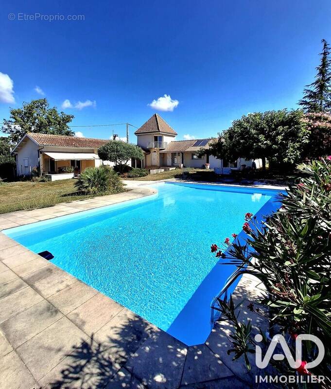 Photo 1 - Maison à TARBES