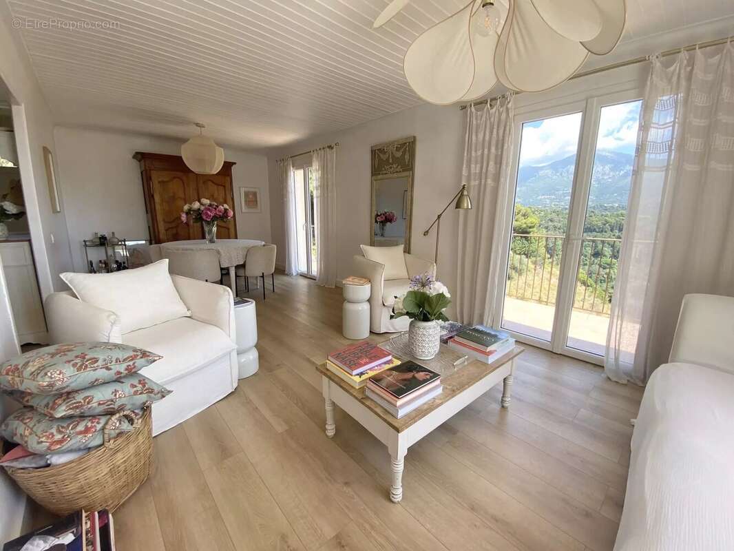 Maison à ROQUEBRUNE-CAP-MARTIN