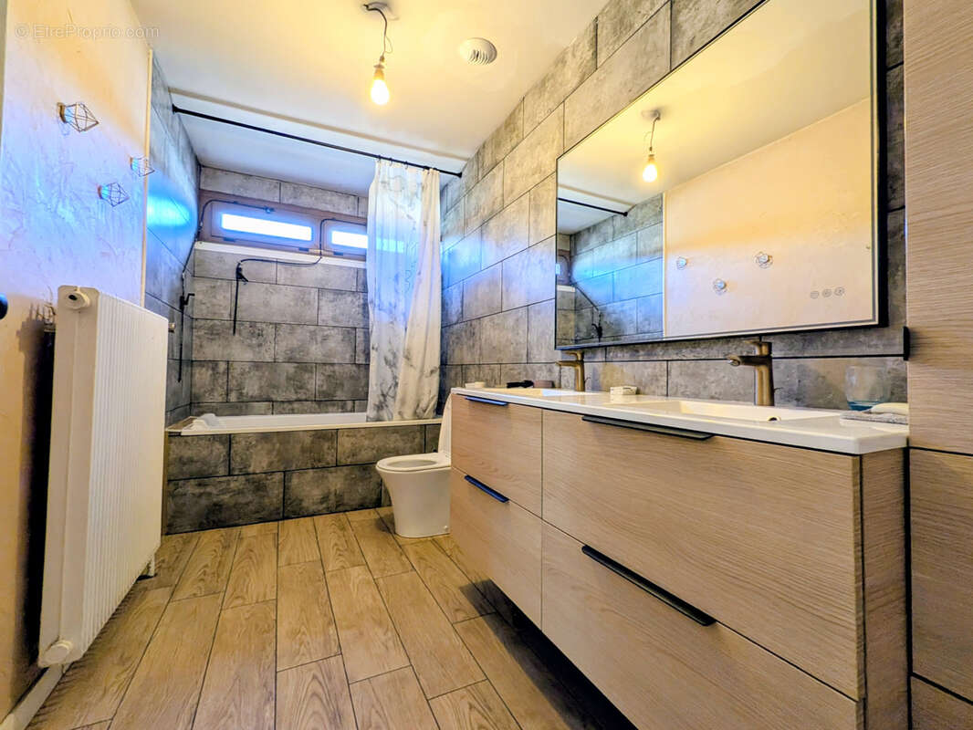 Maison à JARVILLE-LA-MALGRANGE