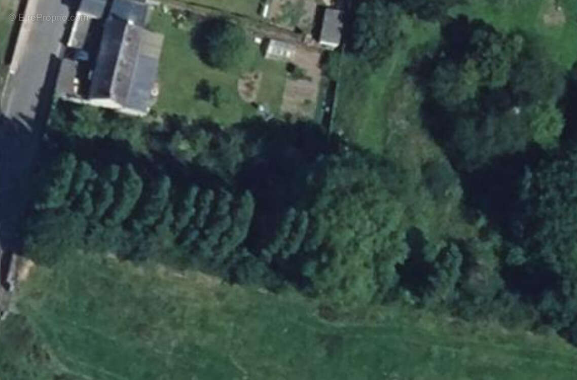 Terrain à FEUQUIERES-EN-VIMEU