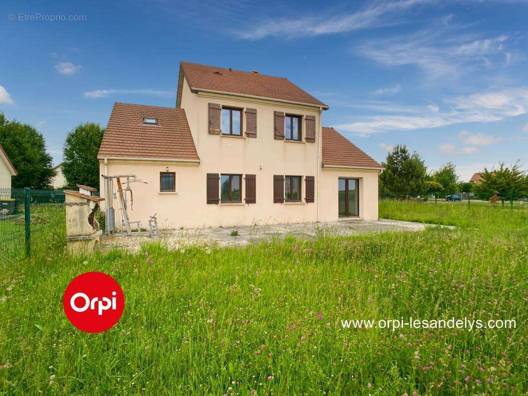 Maison à LES THILLIERS-EN-VEXIN