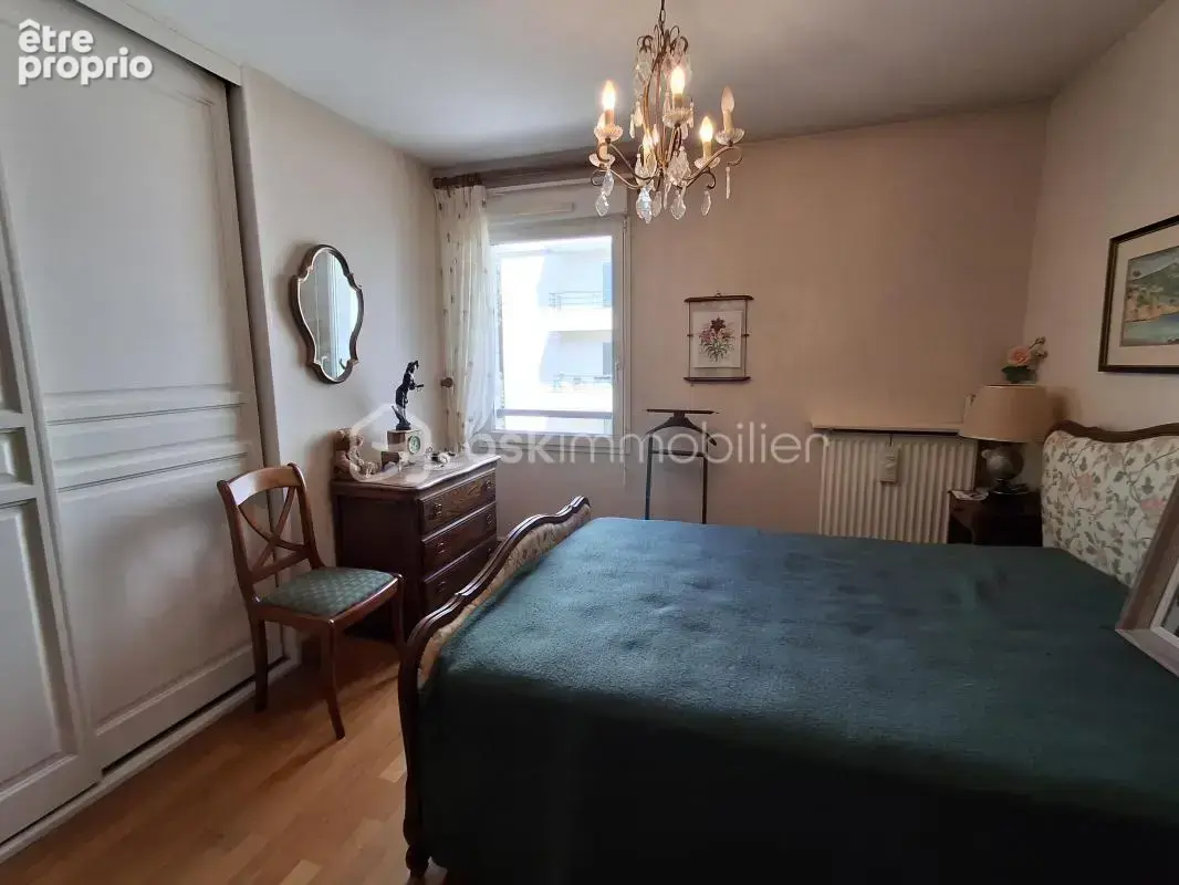 ***superbe appartement 100m2 residence st roch quartier prefecture avec balcon, cave et parking privatif*** - photo 13