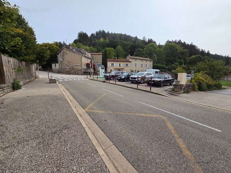 Commerce à ALZON