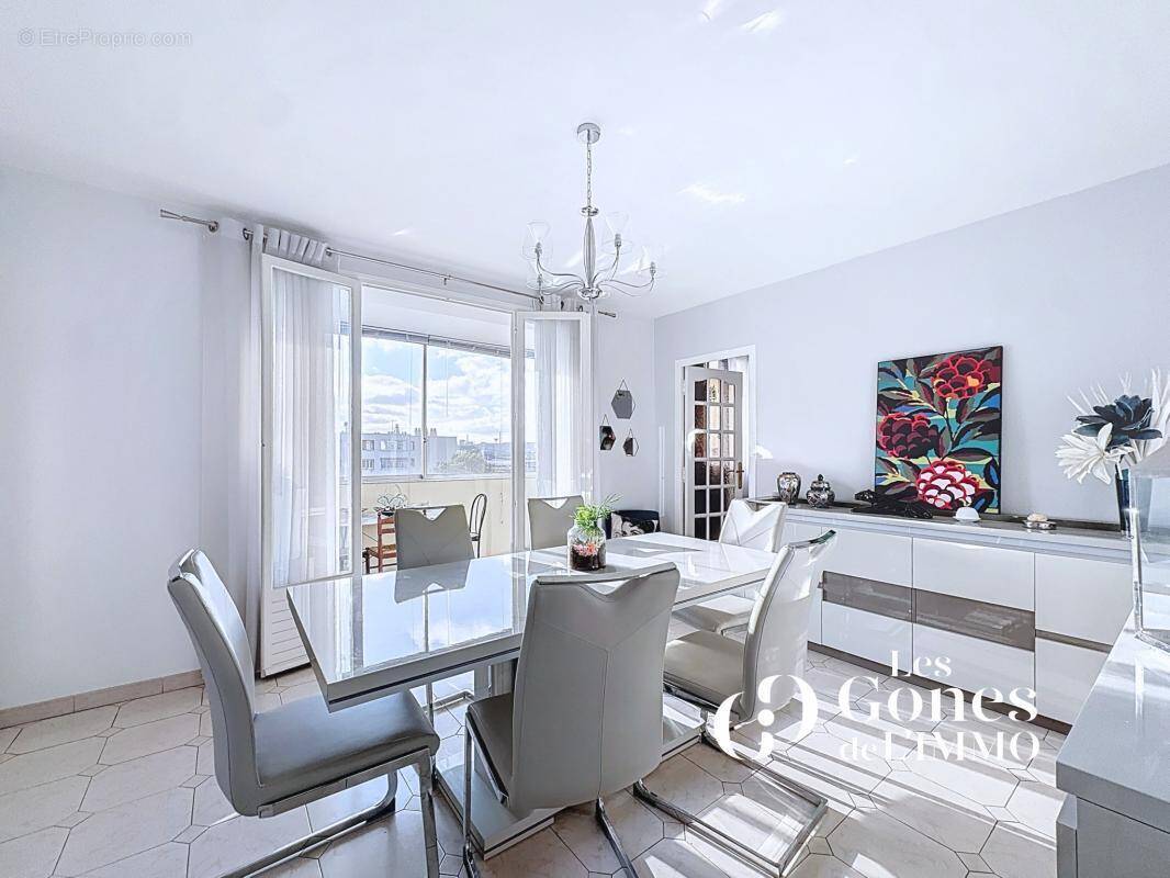 Appartement à VENISSIEUX