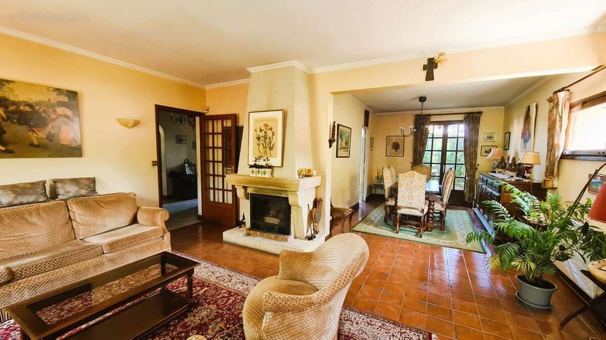 Maison à BAZEMONT