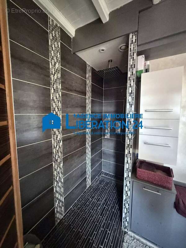 Maison familiale de 198 m2 au calme avec beau  terrain plat – Secteur prisé de La Chapelle-d’Aurec - photo 17