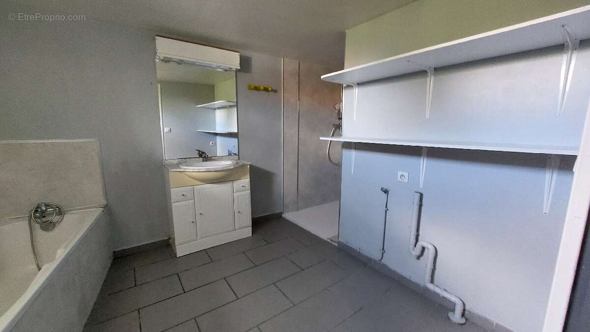 Maison 104 m² à La Comte  - photo 11