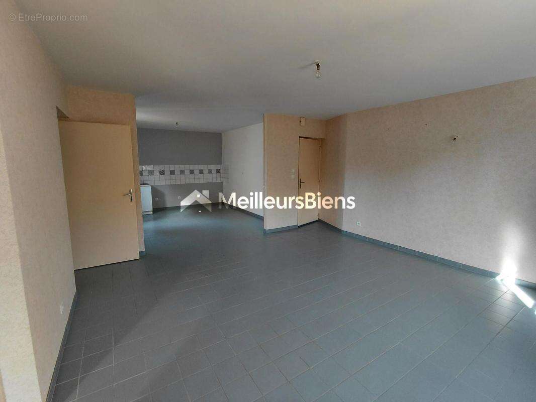 Appartement à FAYL-BILLOT