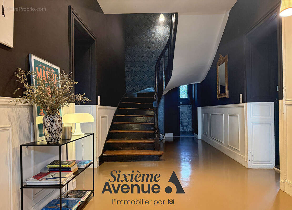 Maison à MEAUZAC